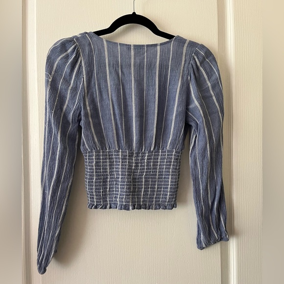 American Eagle Long Sleeve Top - Picture 3 of 3